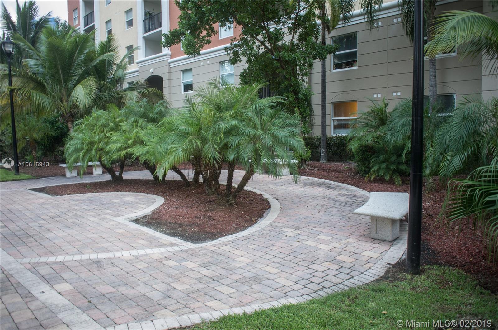 17100 North Bay Road, Unit 1514 Sunny Isles Beach, FL 33160 - Photo 18 of 38