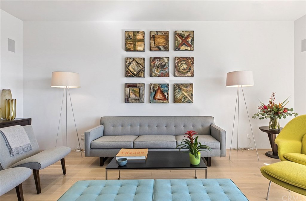 27 Gavina Dana Point, CA 92629 - Photo 7 of 55