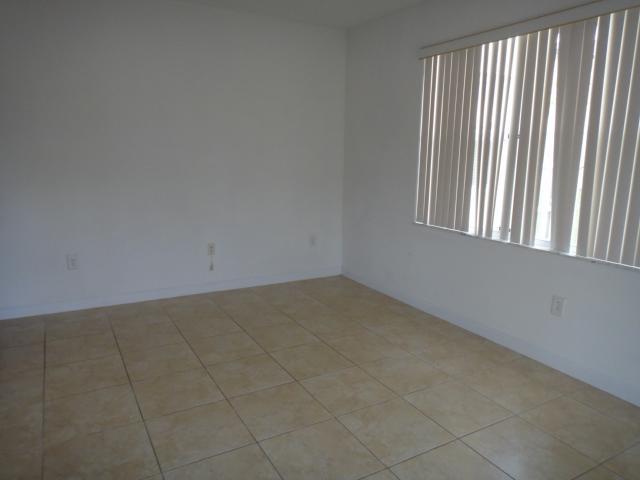 1555 Northeast 33rd Road, Unit 1032 Homestead, FL 33033 - Photo 5 of 13