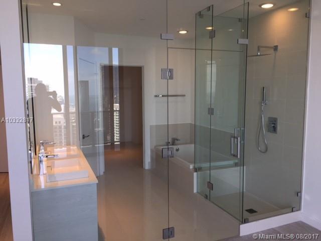 45 Southwest 9th Street, Unit PH4906 Miami, FL 33130 - Photo 37 of 40