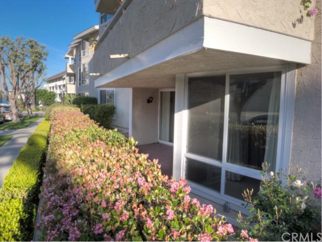 428 Esplanade, Unit 101 Redondo Beach, CA 90277 - Photo 1 of 1