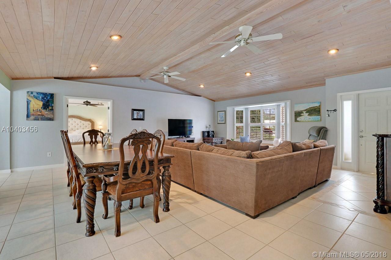 1922 Tudor Road Juno Beach, FL 33408 - Photo 15 of 31 Gallery Image 15