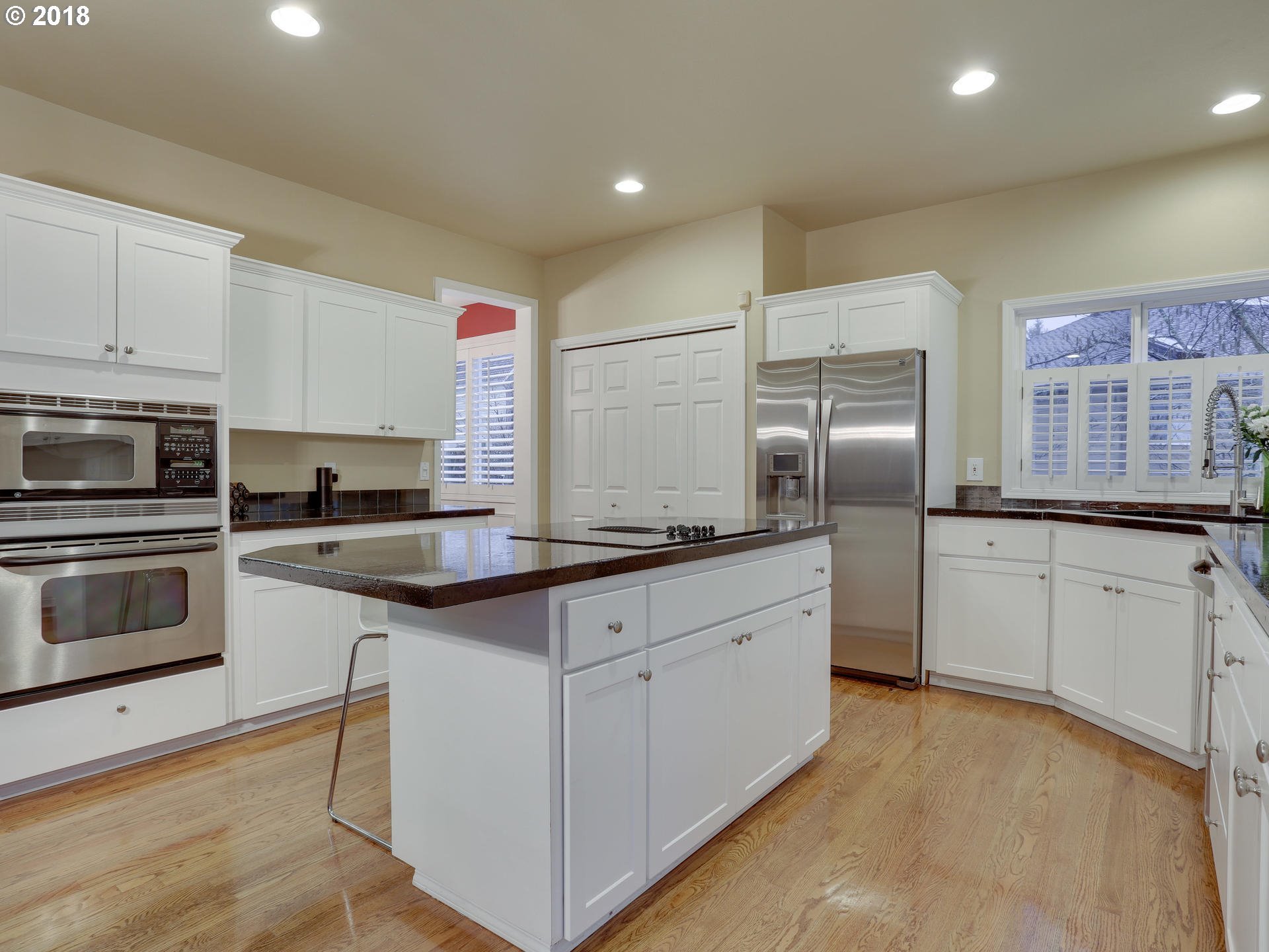 2416 Northwest Mill Pond Road Portland, OR 97229 - Photo 14 of 32 Gallery Image 14