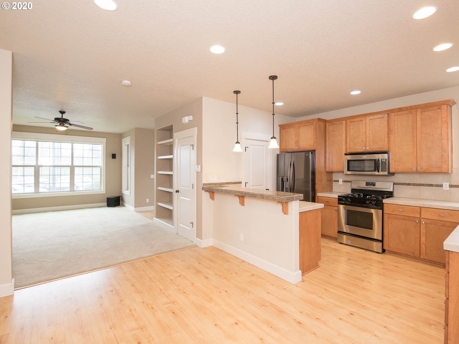 705 Northeast Jackson Street Hillsboro, OR 97124 - Photo 5 of 28