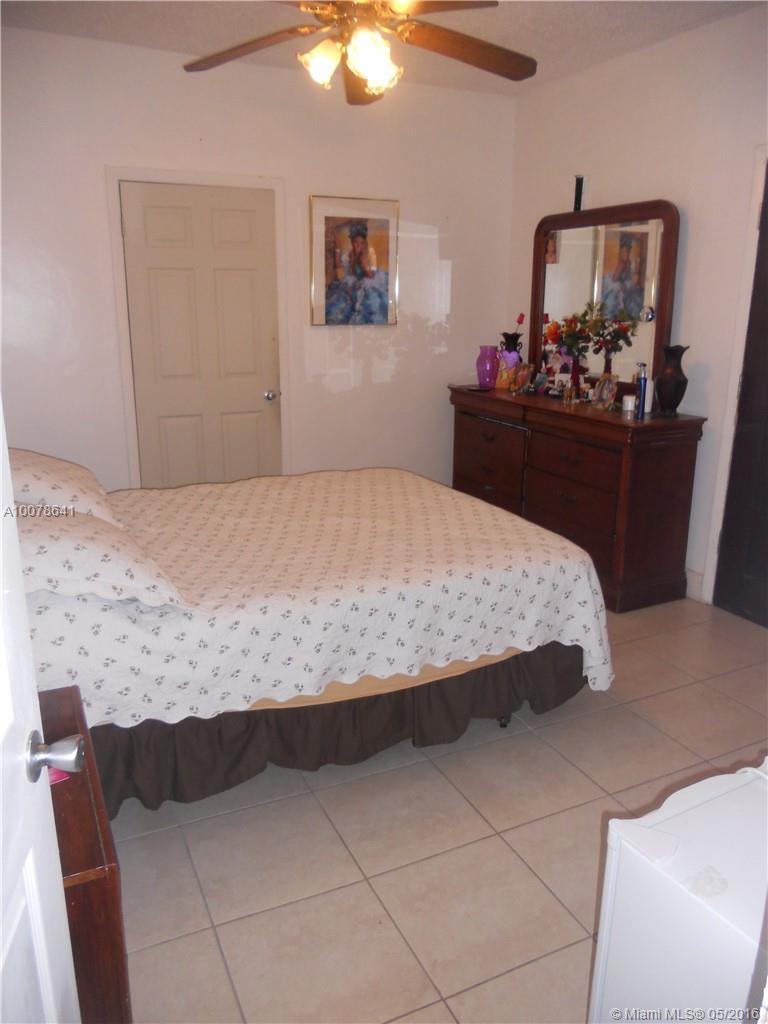 2336 Northwest 35th Street Miami, FL 33142 - Photo 10 of 20