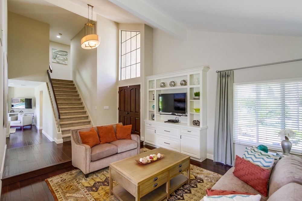 1769 Buttercup Road Encinitas, CA 92024 - Photo 5 of 25