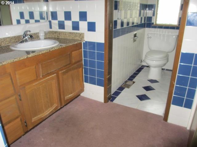 3824 Southwest 4th Street Gresham, OR 97030 - Photo 13 of 15 Gallery Image 13