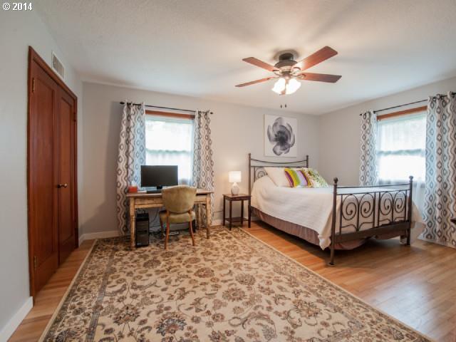 11545 Southwest Greenburg Road Tigard, OR 97223 - Photo 14 of 16 Gallery Image 14