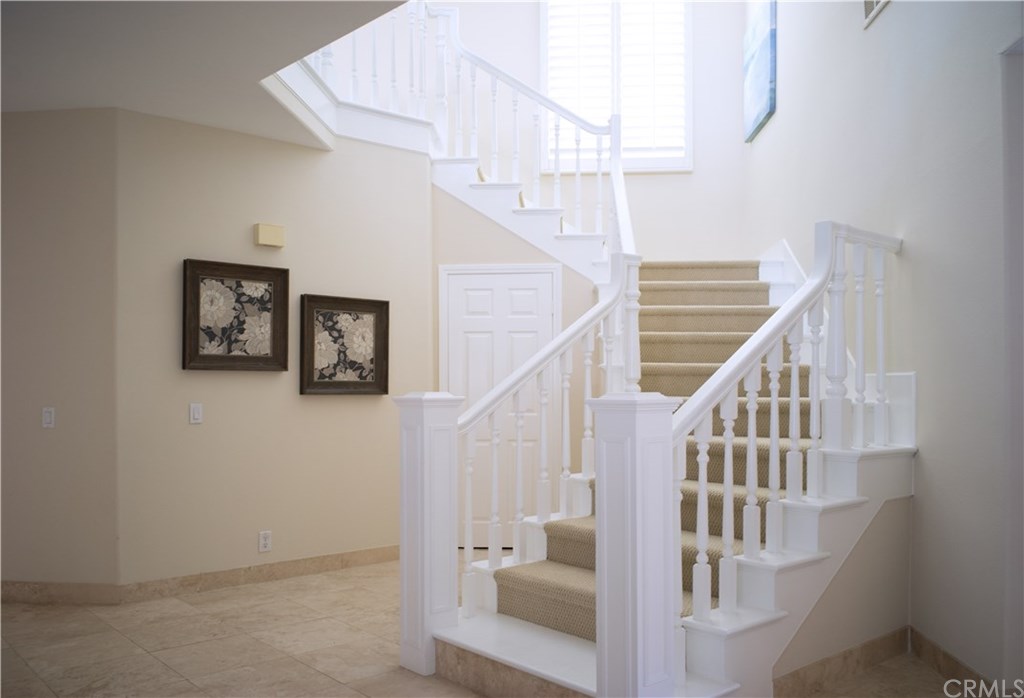 7 Hillsborough Newport Beach, CA 92660 - Photo 14 of 32