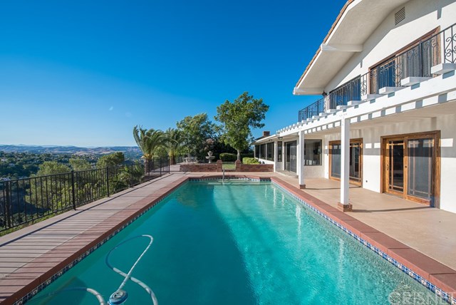 23945 Park Belmonte Calabasas, CA 91302 - Photo 10 of 56