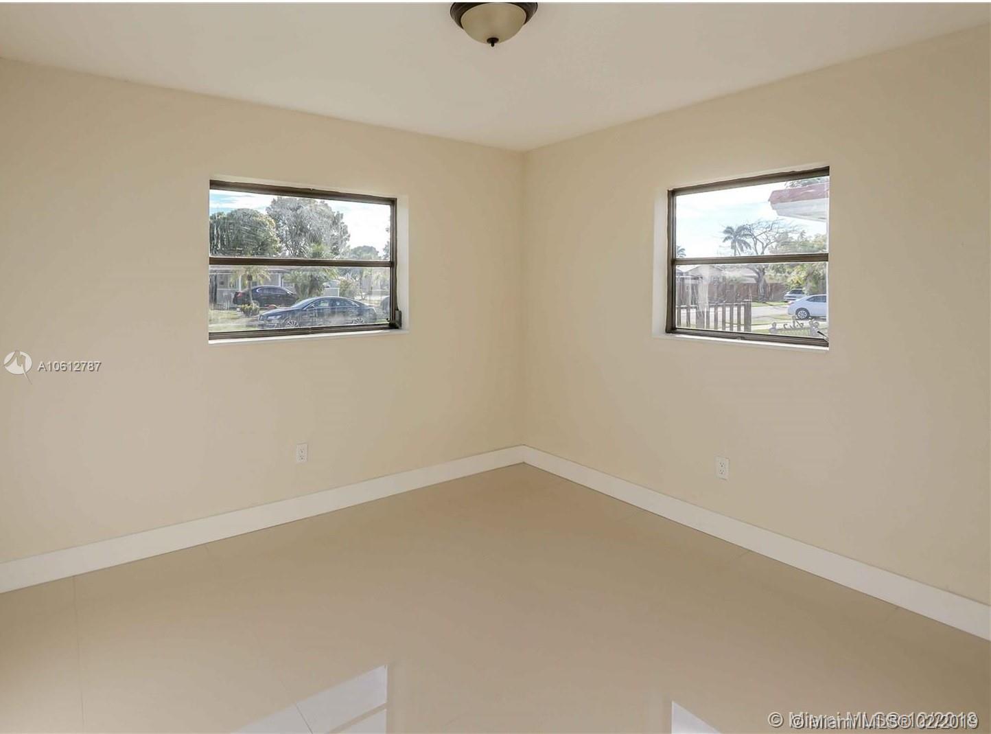 4634 Southwest 127th Place Miami, FL 33175 - Photo 17 of 23