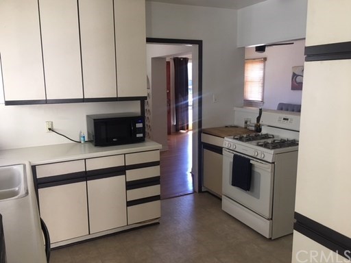 43 Corona Avenue Long Beach, CA 90803 - Photo 14 of 25