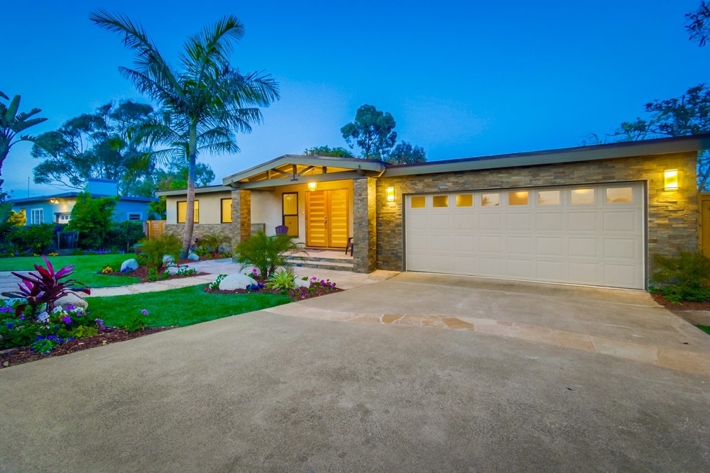 631 Stratford Drive Encinitas, CA 92024 - Photo 2 of 25
