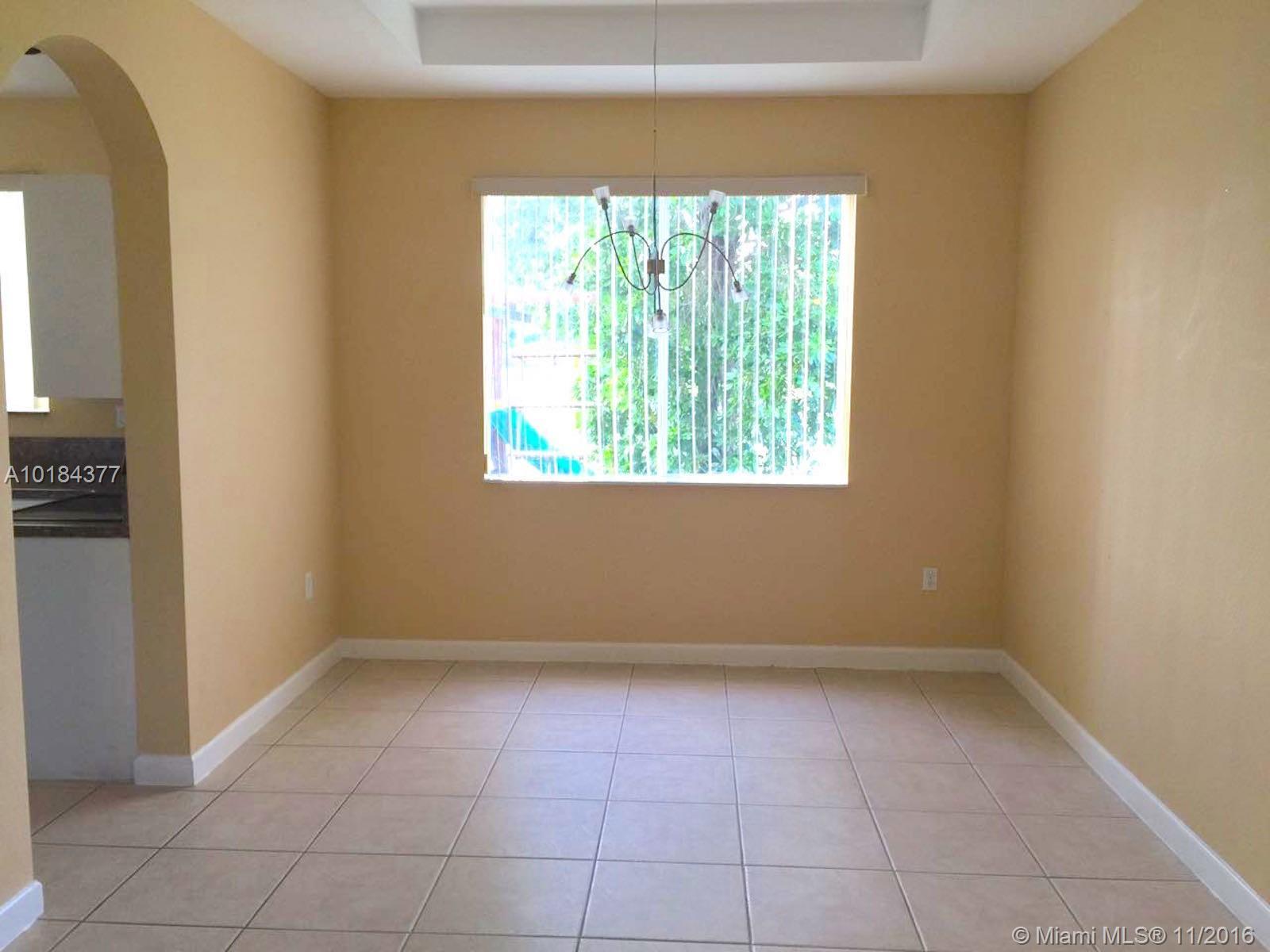 22012 Southwest 95th Place Cutler Bay, FL 33190 - Photo 5 of 16