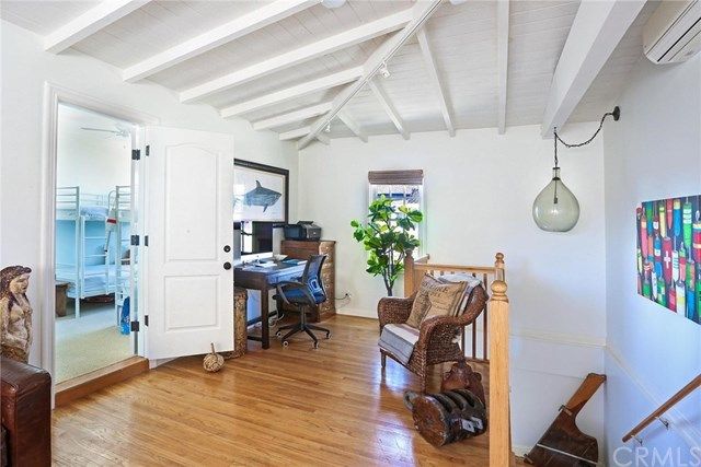 $2,900,000 | 208 Grand Canal, Newport Beach, CA 92662