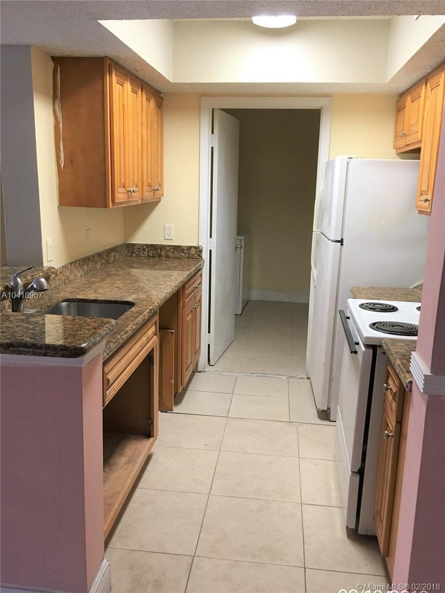 5760 Rock Island Road, Unit 321 Tamarac, FL 33319 - Photo 4 of 6