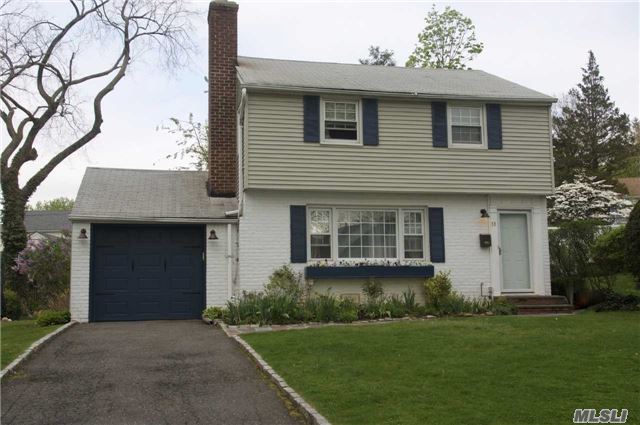 33 Concord Road Port Washington, NY 11050 - Photo 1 of 16 Gallery Image 1