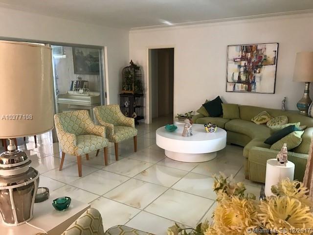 1255 North Biscayne Point Road Miami Beach, FL 33141 - Photo 6 of 10