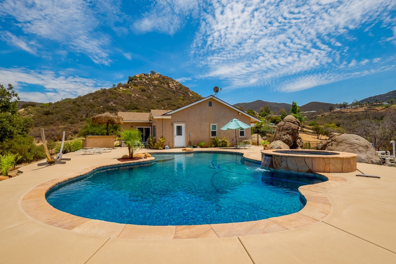 3220 Inverness Way Jamul, CA 91935 - Photo 20 of 24 Gallery Image 20