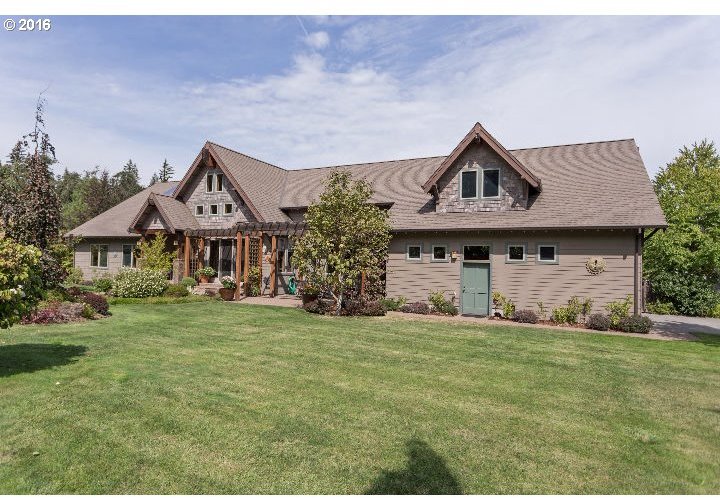 1194 Country Club Road Hood River, OR 97031 - Photo 1 of 32 Gallery Image 1