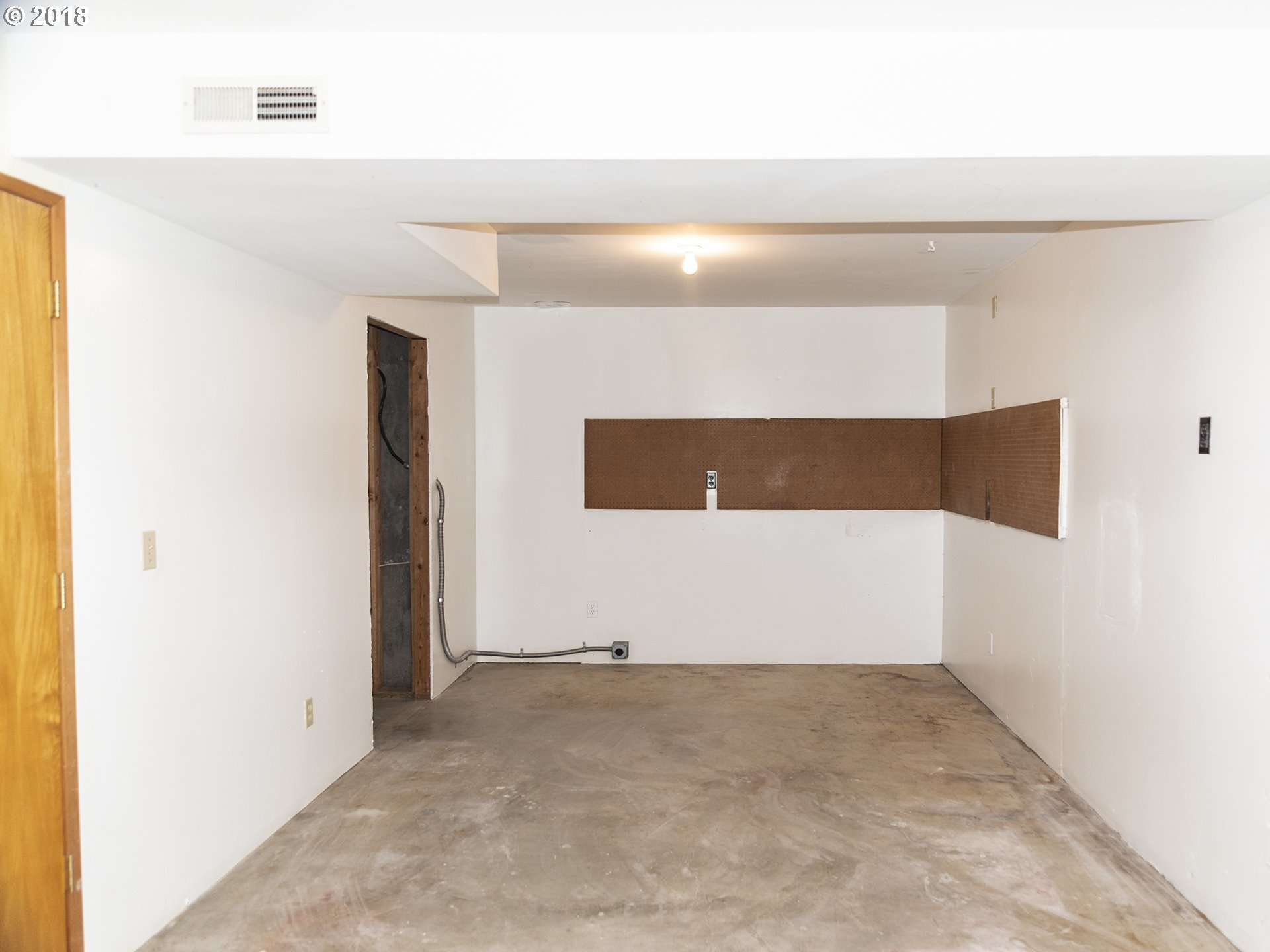 25335 Southwest Neill Road Sherwood, OR 97140 - Photo 17 of 29 Gallery Image 17