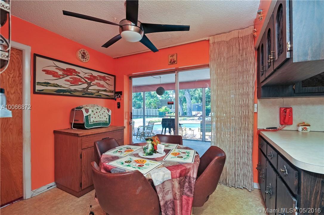 3323 West Park Road Hollywood, FL 33021 - Photo 14 of 35