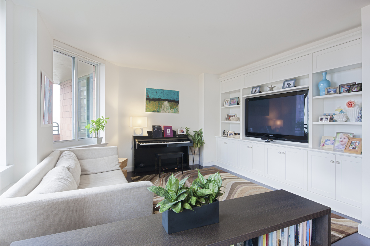 333 Rector Place, Unit 1205 Manhattan, NY 10280 - Photo 2 of 13