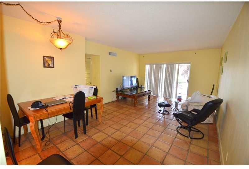 624 Northwest 13th Street, Unit 310 Boca Raton, FL 33486 - Photo 4 of 11