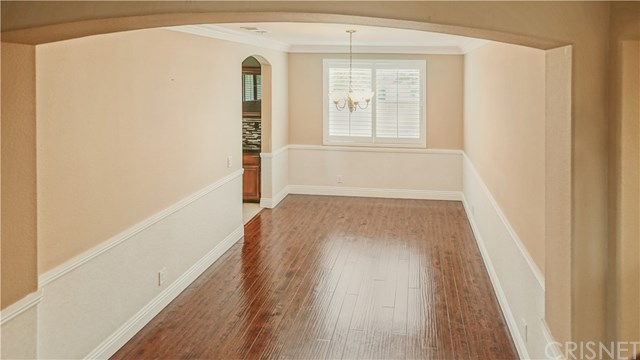 26536 Brant Way Canyon Country, CA 91387 - Photo 5 of 27