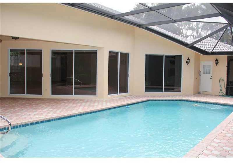 7698 La Corniche Circle Boca Raton, FL 33433 - Photo 14 of 21