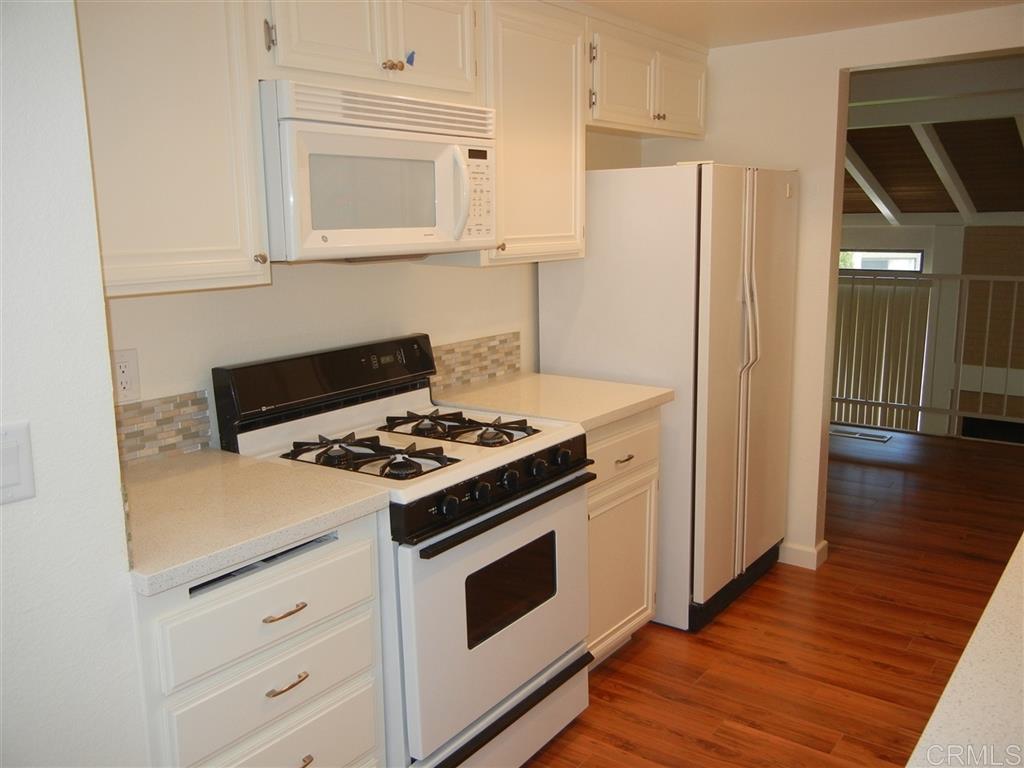 7307 Alicante Road, Unit A Carlsbad, CA 92009 - Photo 9 of 19