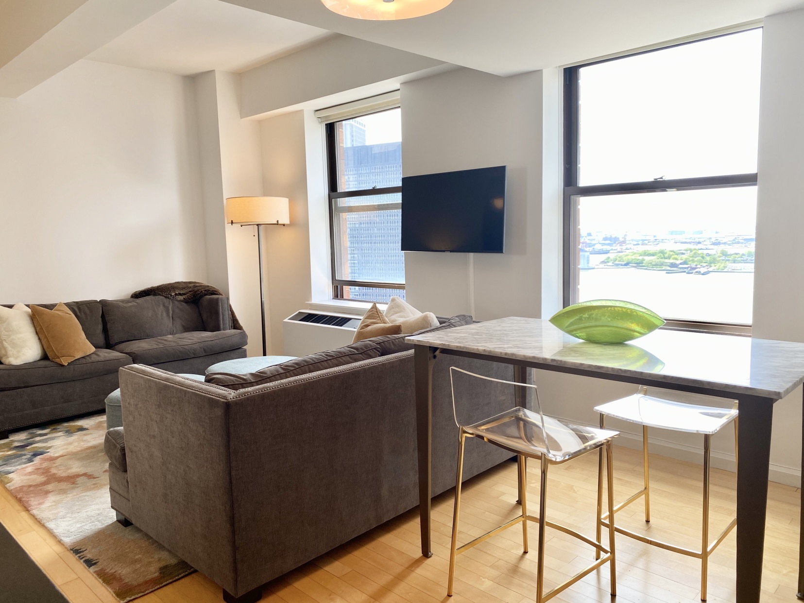 20 West Street, Unit 31D Manhattan, NY 10004 - Photo 2 of 6