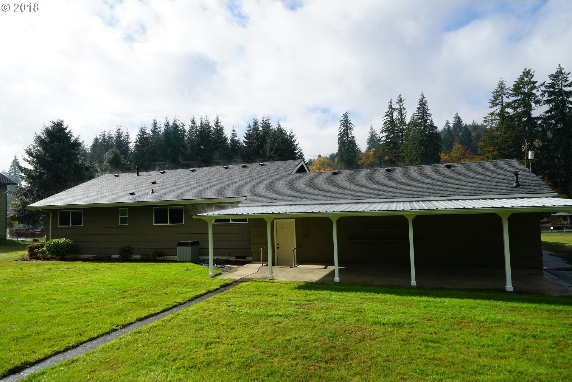 1014 Coal Creek Road Longview, WA 98632 - Photo 1 of 27 Gallery Image 1