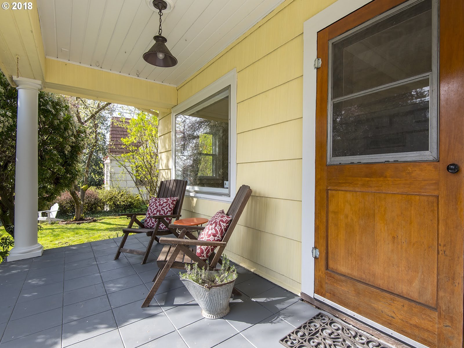 7221 Southwest Brier Place Portland, OR 97219 - Photo 3 of 32 Gallery Image 3