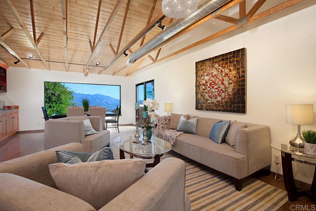 1045 Rainbow Crest Road Fallbrook, CA 92028 - Photo 10 of 25