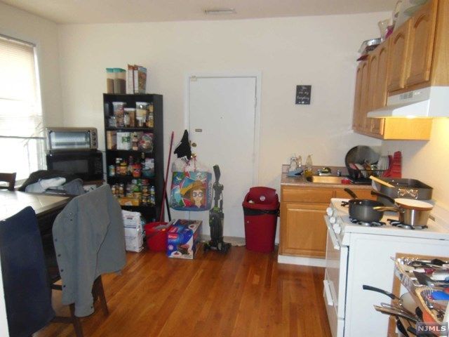 $1,700 | 233 Ferry Street, Unit 4, Newark, NJ 07105