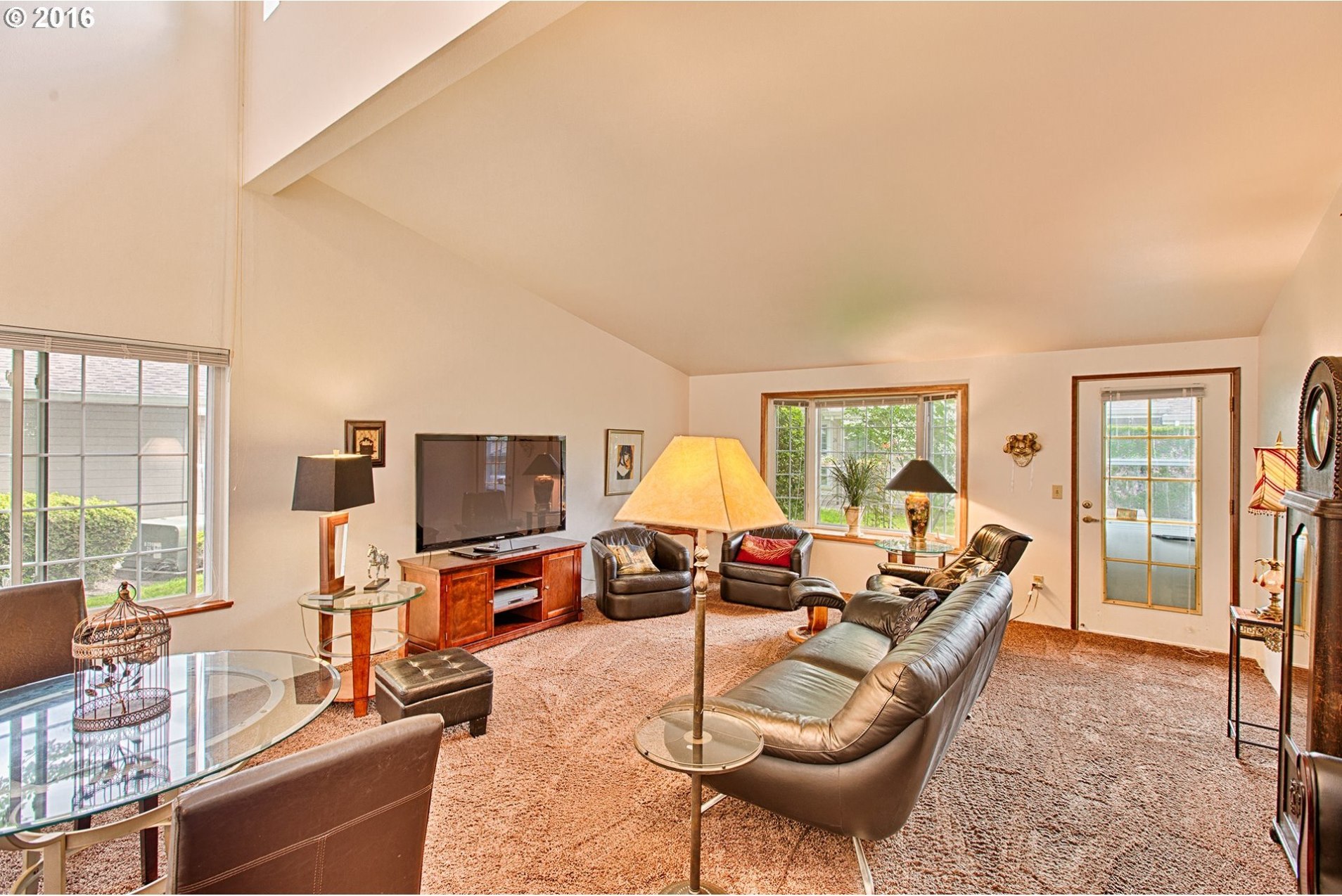 13775 Southwest Scholls Ferry Road, Unit 13 Beaverton, OR 97008 - Photo 13 of 22 Gallery Image 13