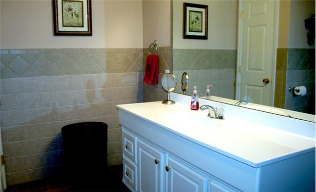 88 Slatton Road Flintville, TN 37335 - Photo 15 of 30 Master bath of home offers a large vanity area, whirlpool tub and linen closet.