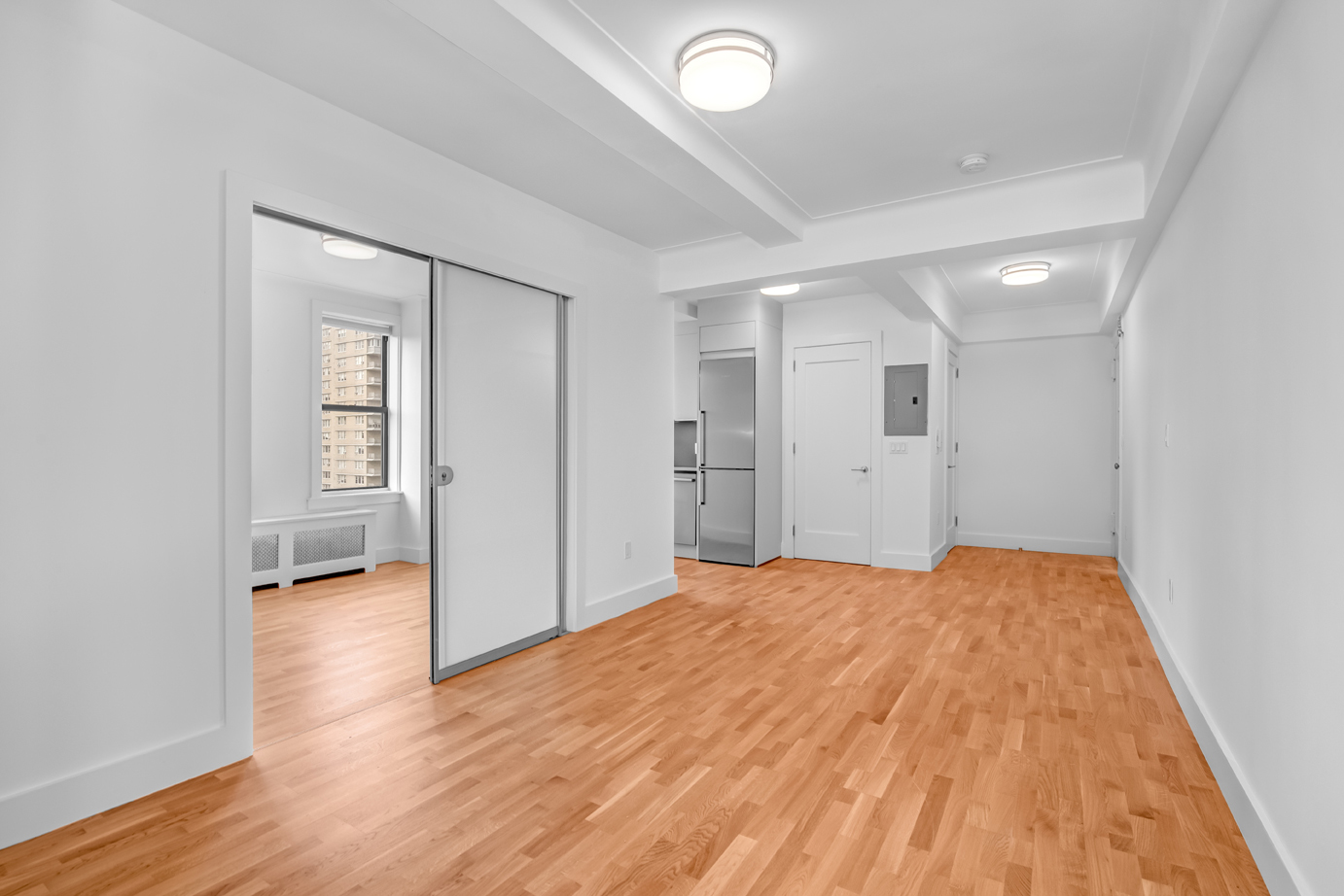 301 East 21st Street, Unit 8E Manhattan, NY 10010 - Photo 2 of 7