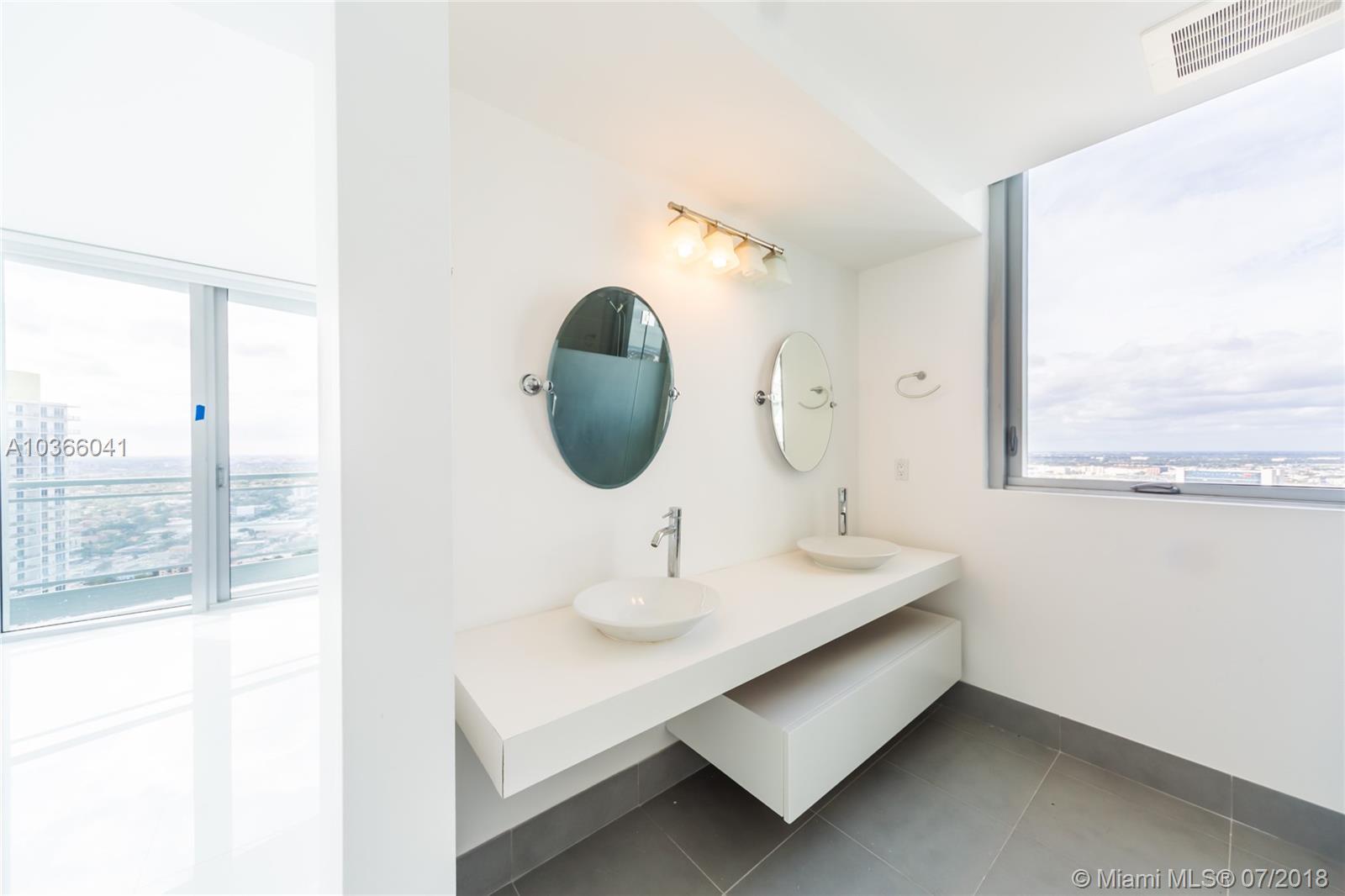 92 Southwest 3rd Street, Unit 4305 Miami, FL 33130 - Photo 26 of 33