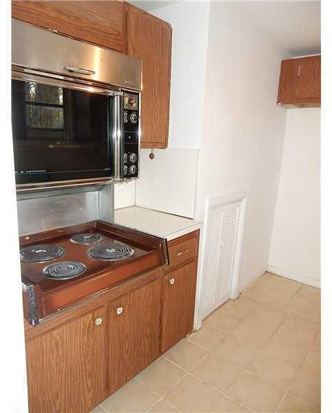 8718 Southwest 103rd Avenue, Unit 8718 Miami, FL 33173 - Photo 6 of 15