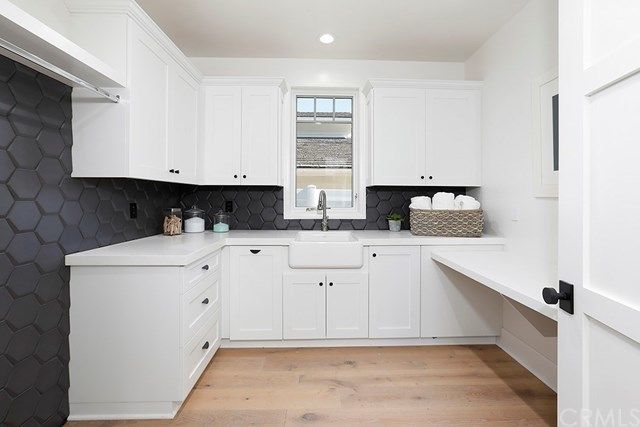 $3,550,000 | 2320 Port Aberdeen Place, Newport Beach, CA 92660