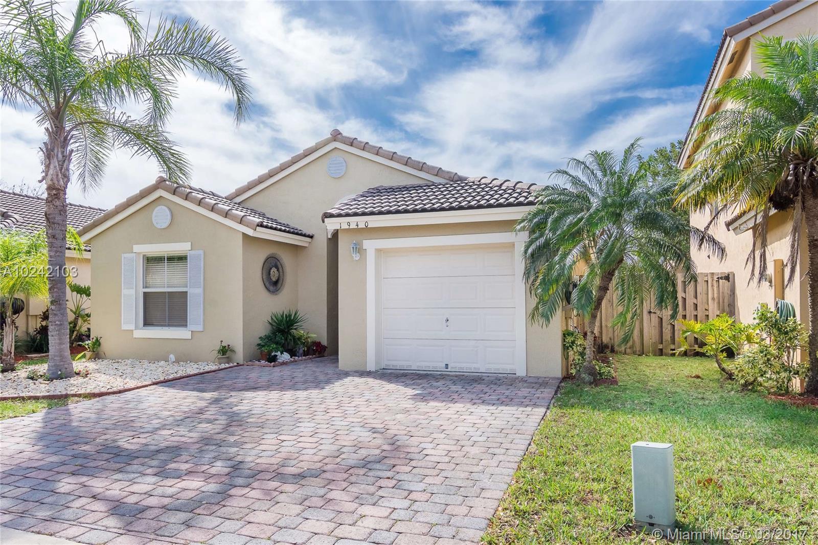 1940 Southeast 14th Court Homestead, FL 33035 - Photo 11 of 30