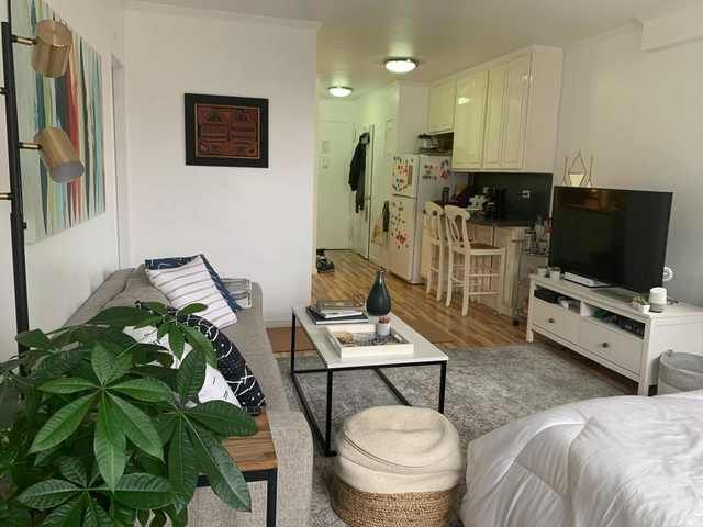 $1,700 | 122 Ashland Place, Unit 14F | Downtown Brooklyn