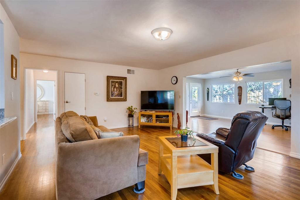 4252 Appleton Street San Diego, CA 92117 - Photo 9 of 25