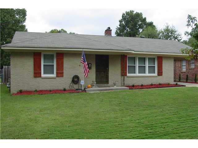 1615 Delmont Road Memphis, TN 38117 - Photo 1 of 6