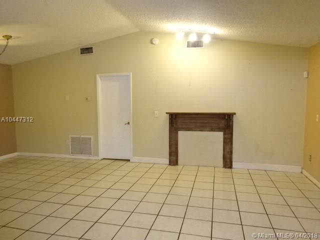 13337 Southwest 113th Place Miami, FL 33176 - Photo 5 of 18