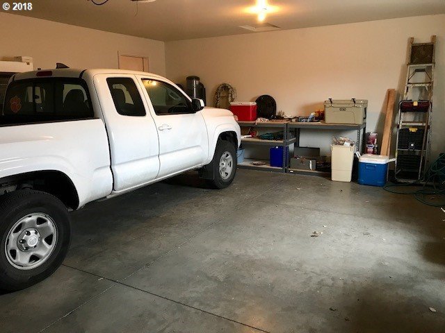 765 Northwest 23rd Street Pendleton, OR 97801 - Photo 11 of 25