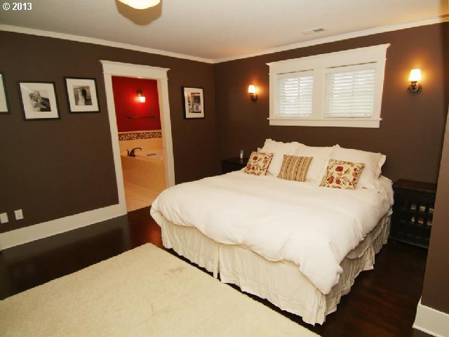 6927 Southwest 27th Avenue Portland, OR 97219 - Photo 15 of 16