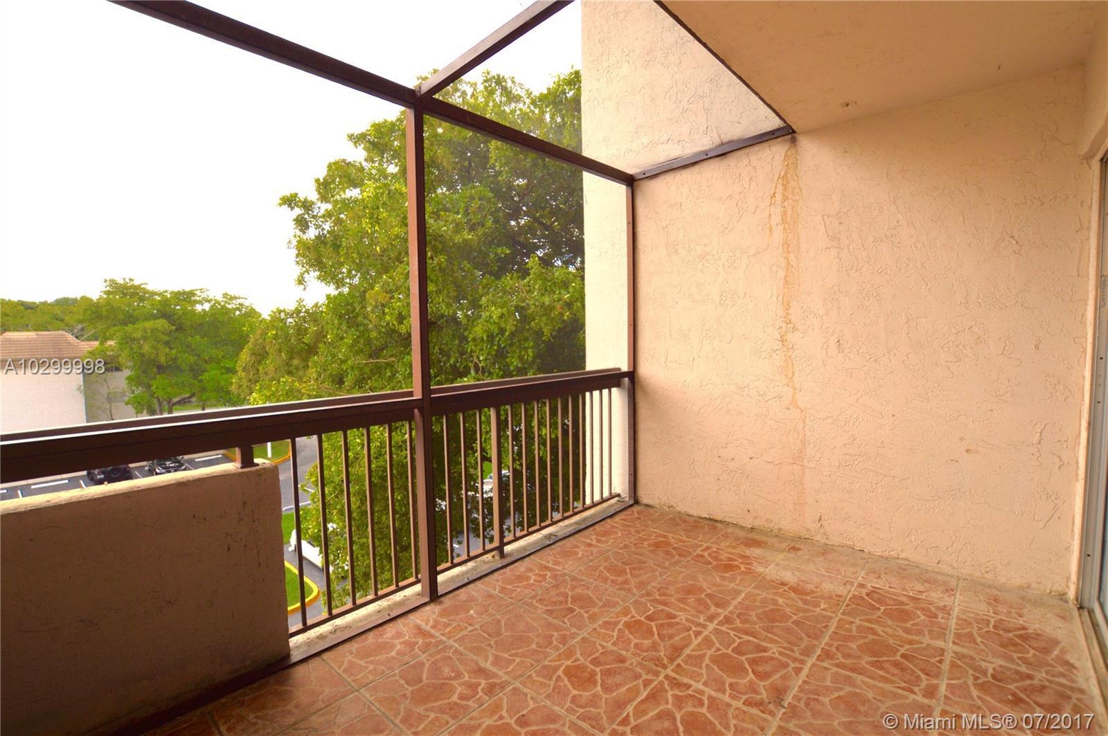 711 North Pine Island Road, Unit 409 Plantation, FL 33324 - Photo 13 of 32